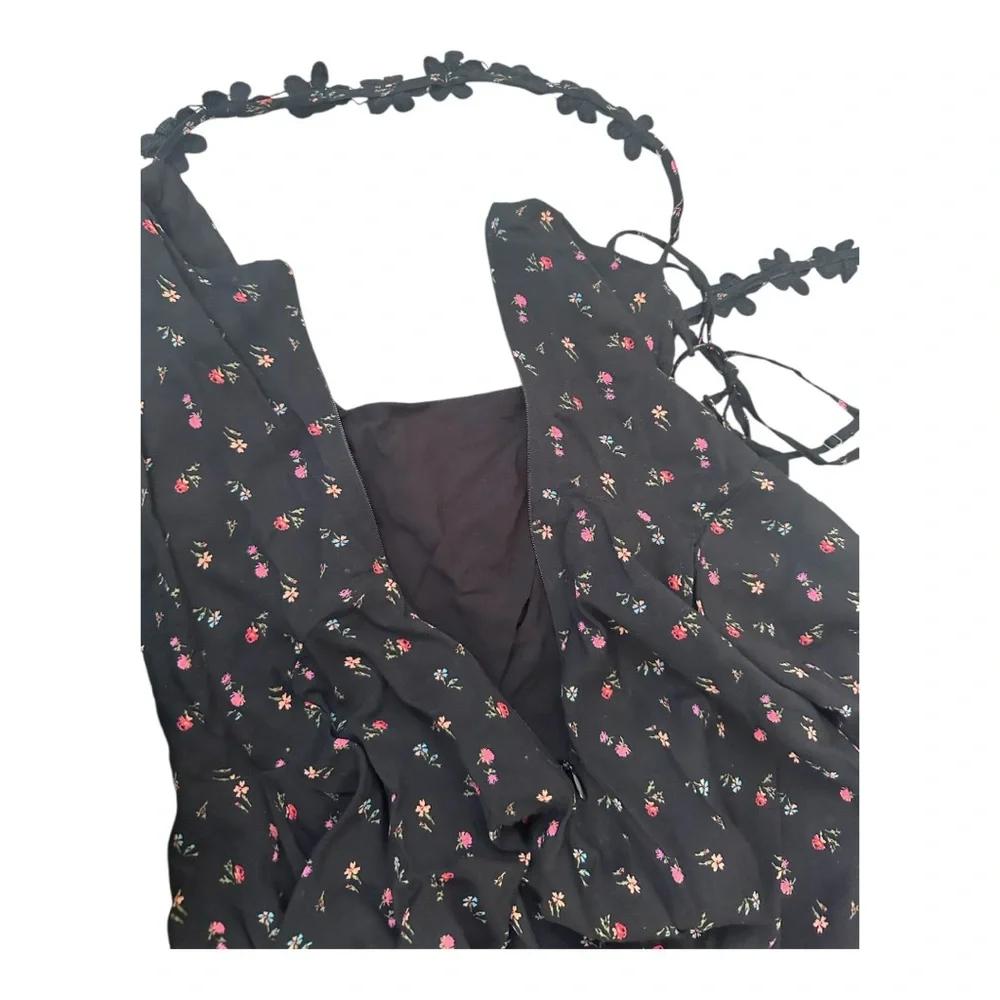 Kimchi Blue Daisy Strap Dress In Black - Picture 9 of 10